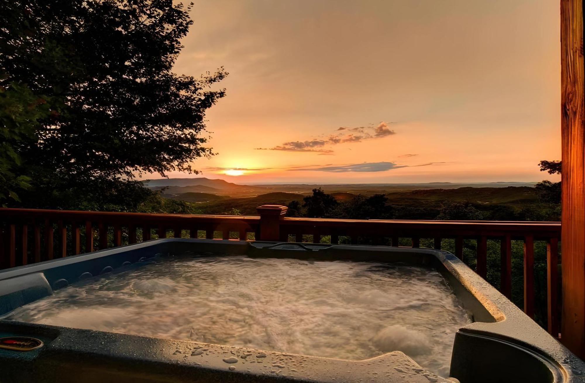 Incredible Views Hot Tub Close To Everything 塞维尔维尔 外观 照片